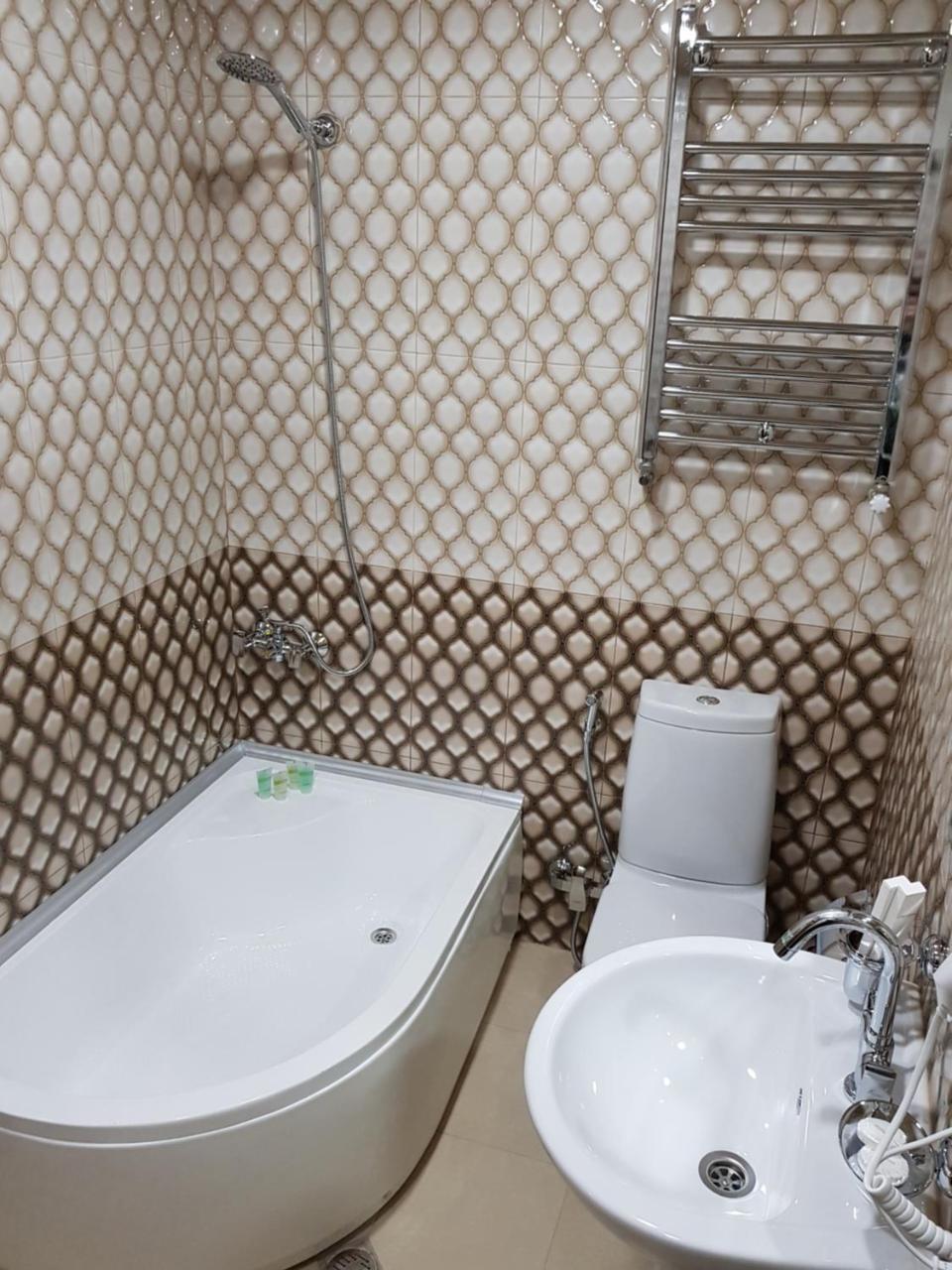 Hotel Villa 库塔伊西 外观 照片