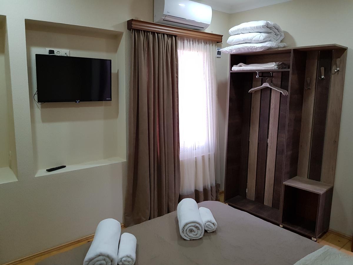 Hotel Villa 库塔伊西 外观 照片